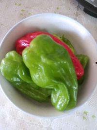 吃瓜感觉辣舌头