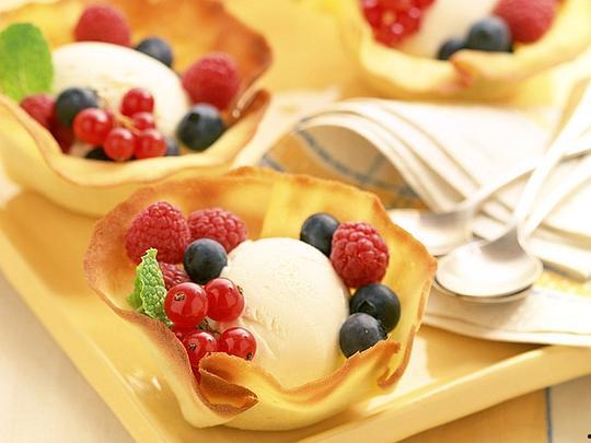 边吃甜品边讲吃瓜小说,甜品时光里的小说盛宴